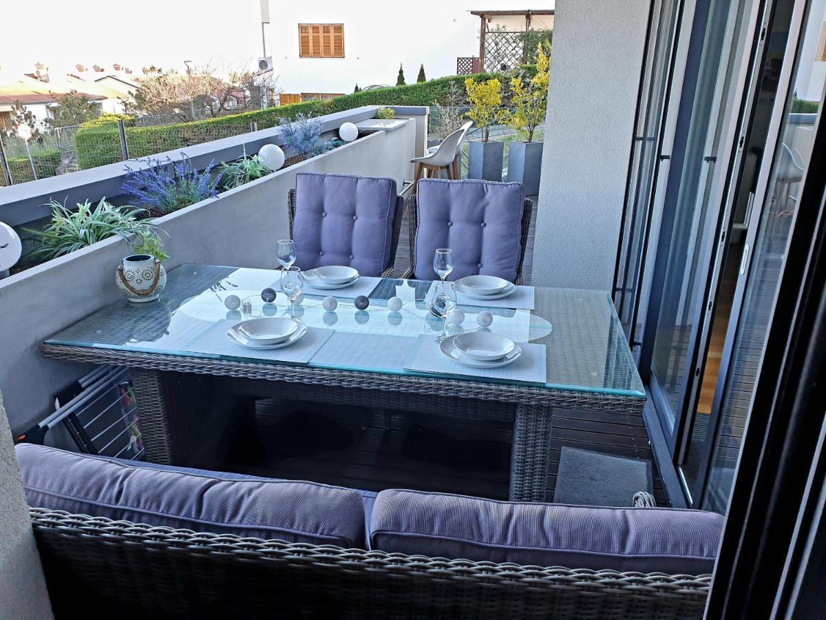 Apartment Campa Koper Luaran gambar